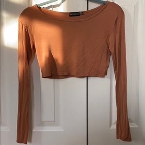 Long sleeve crop top